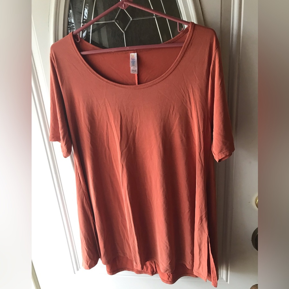 LulaRoe Women’s Perfect T